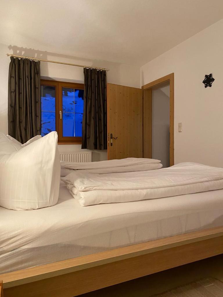 Appartments Krone Bichlbach Δωμάτιο φωτογραφία