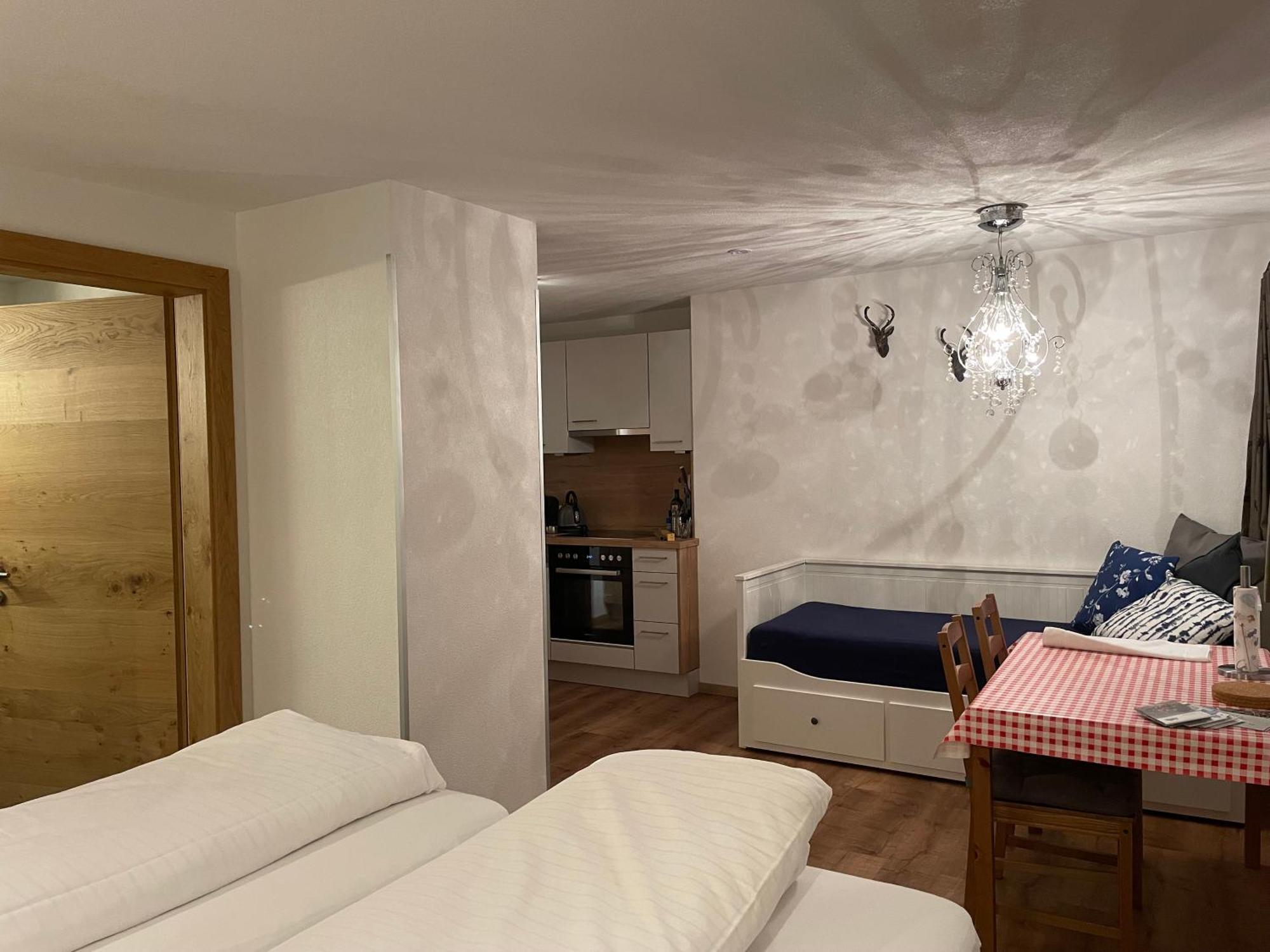 Appartments Krone Bichlbach Δωμάτιο φωτογραφία
